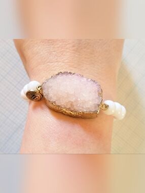 Gold-Trim Pink Druzy Stretch Bracelet with White Beads By AG